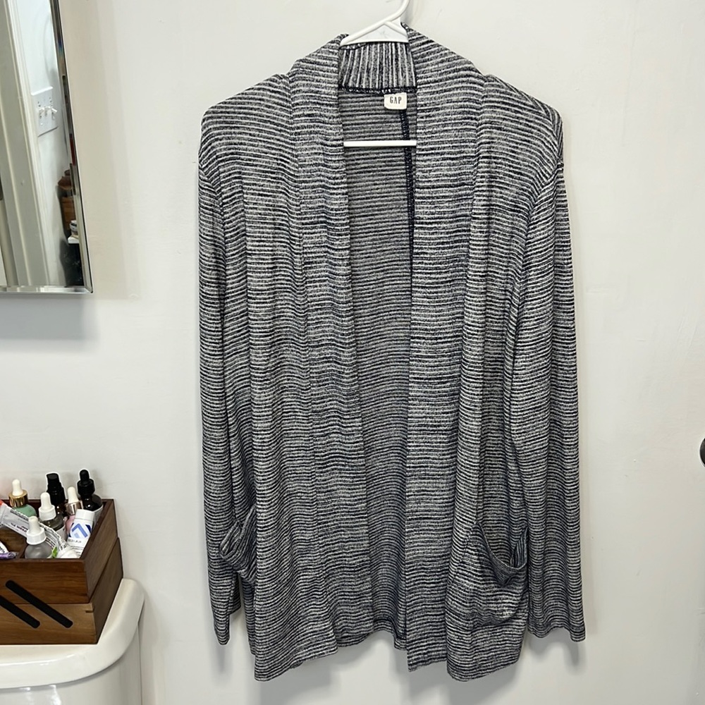 Gap cardigan